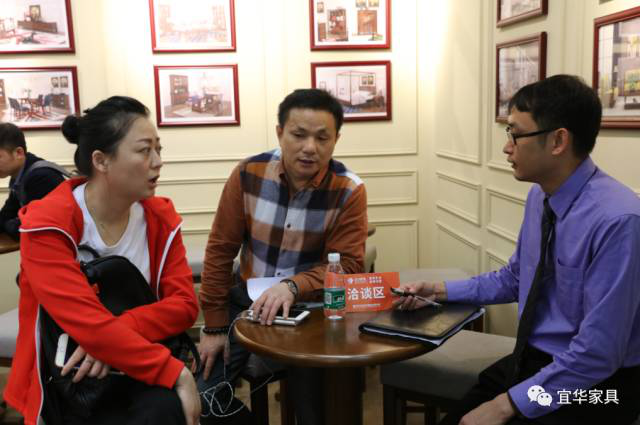 宜华家具全实木新品“达翠迪”、“新加蓬榄逸”惊艳亮相深圳国际家具展，优质产品喜获质量环保奖！2689.png